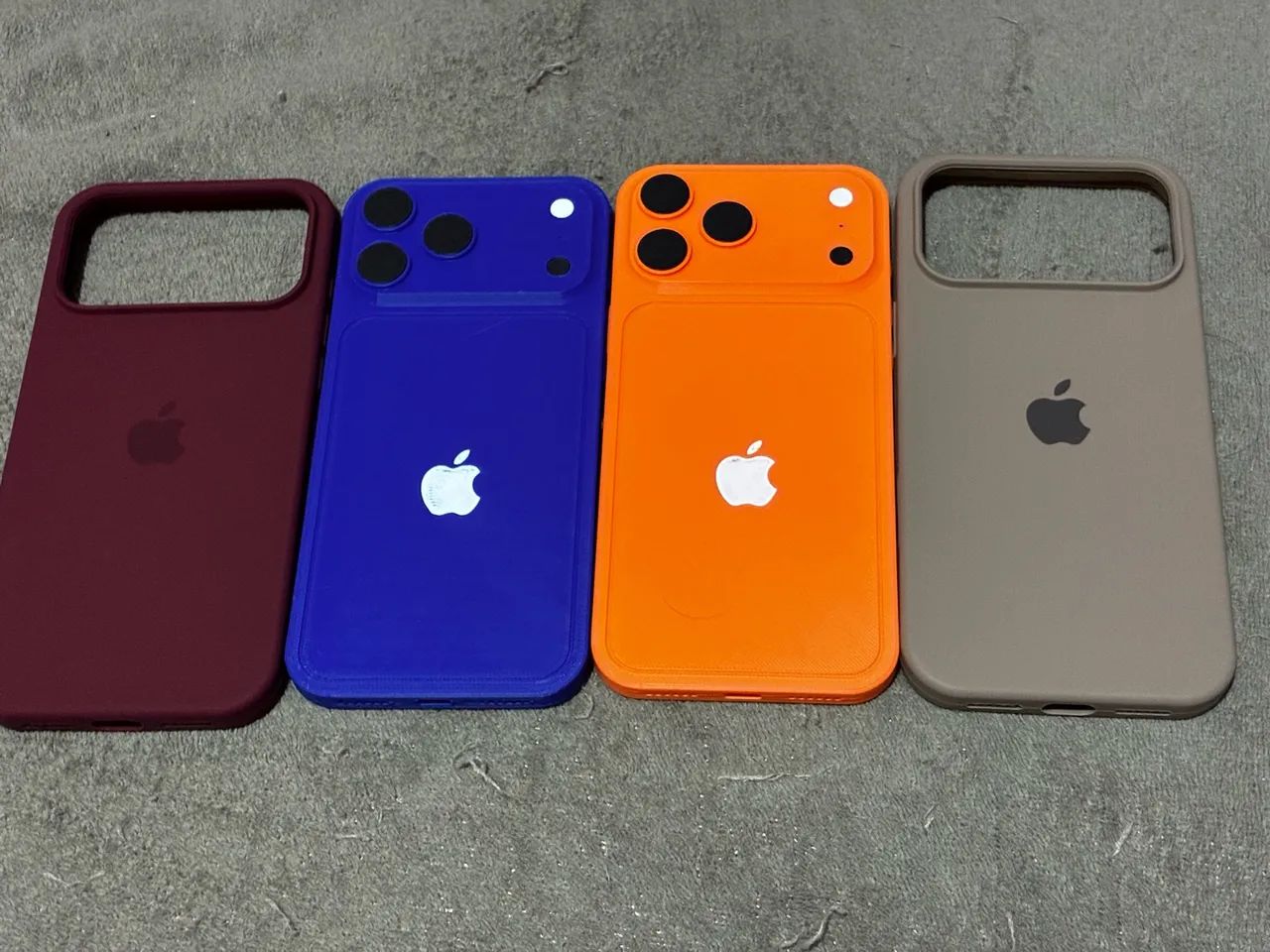 iPhone de brinquedo com capa de iPhone  - Foto 3