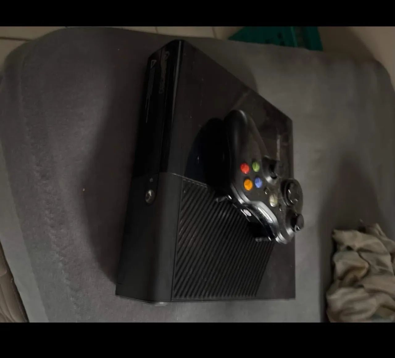 Xbox 360 slim com controle e fonte 800$