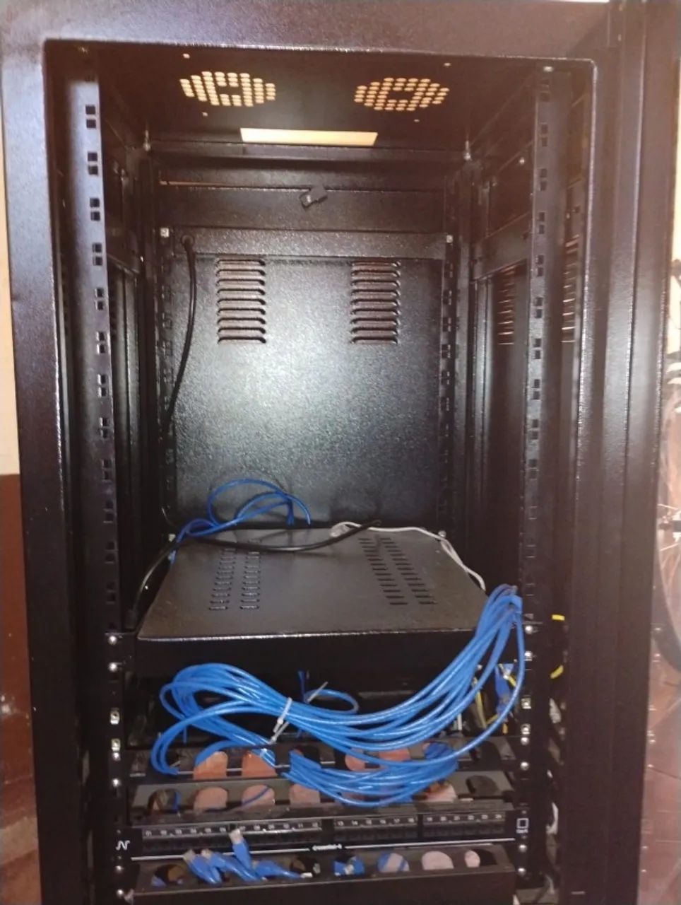 Rack Servidor com rodas - Foto 4