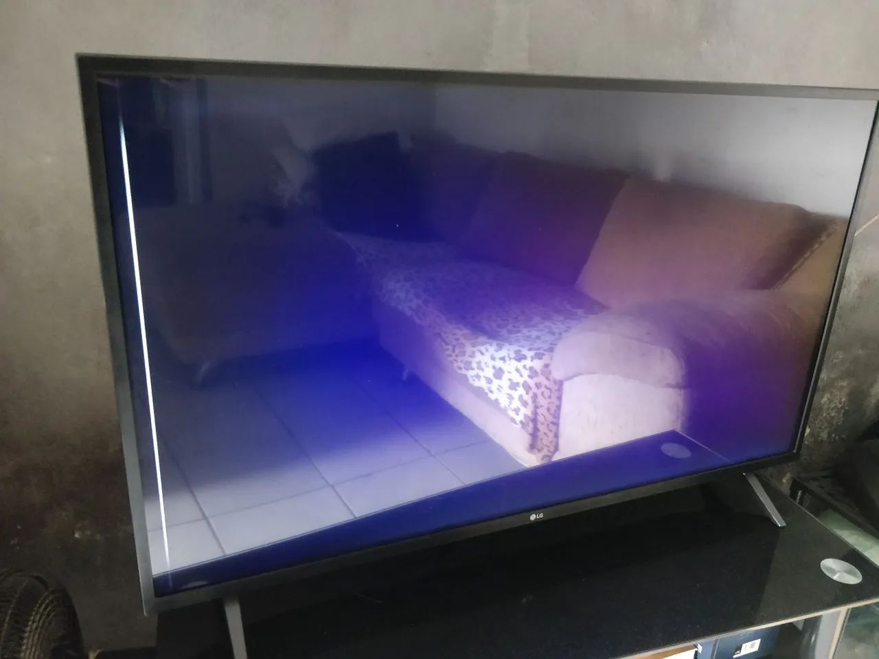 Smart TV LG 4K Modelo 43UN7300PSC 2020 (Usada)