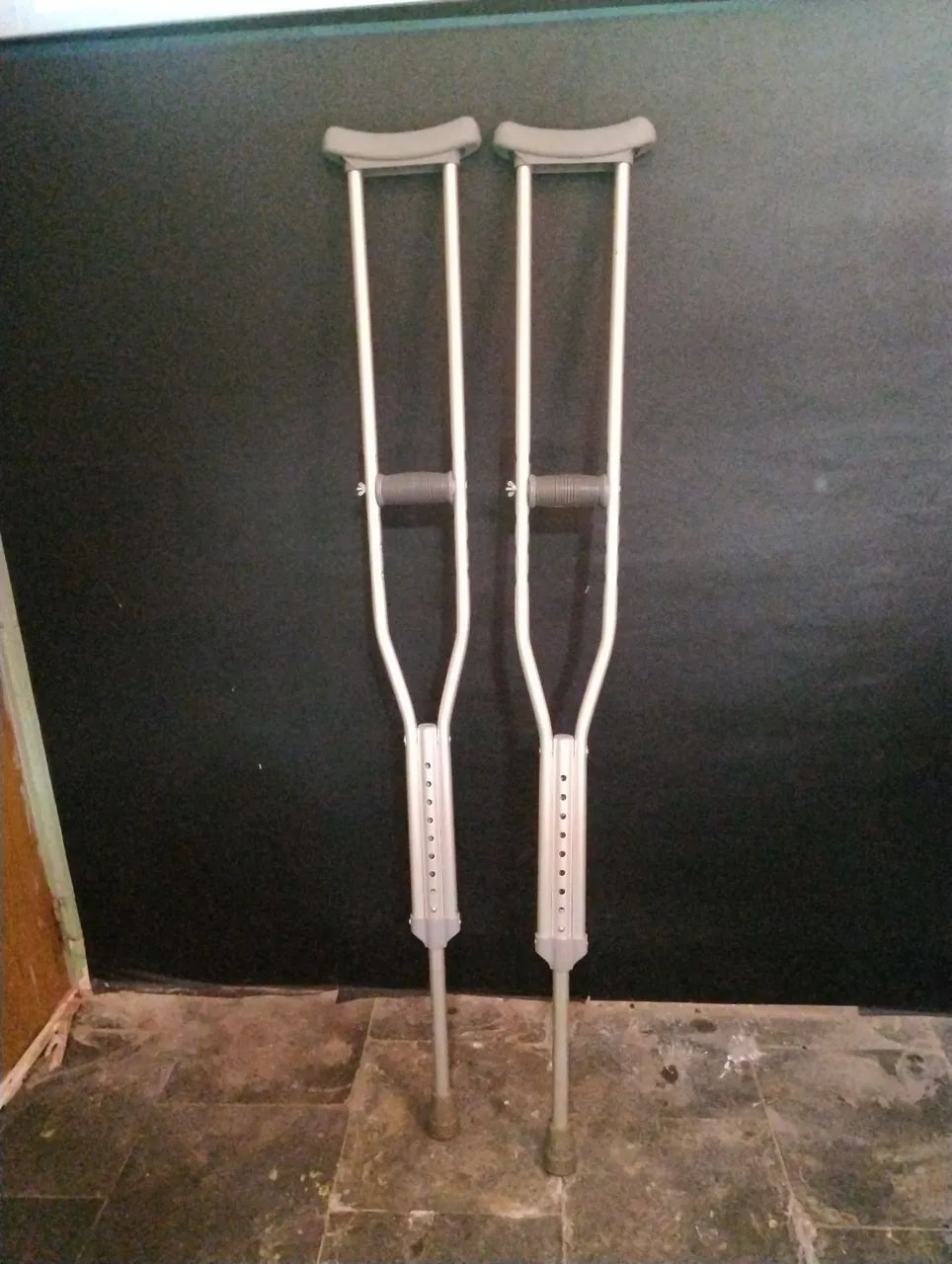 Muletas novas - Foto 2