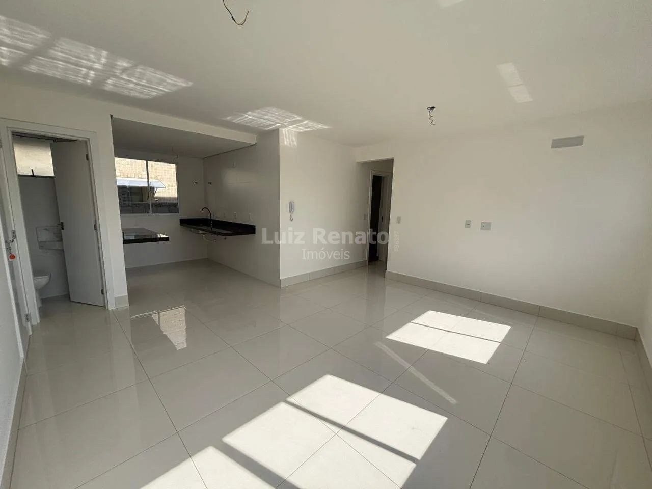 Apartamento para aluguel, 2 quartos, 67m² no Vila Paris - Foto 4