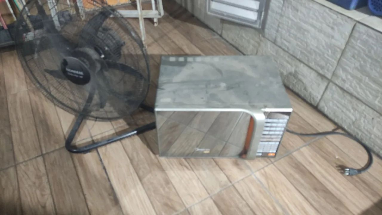 Microondas e ventilador  - Foto 3