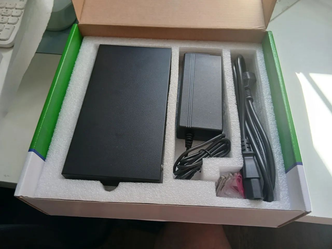 SWITCH 9 portas PoE S1110F-PIntelbras  - Foto 3