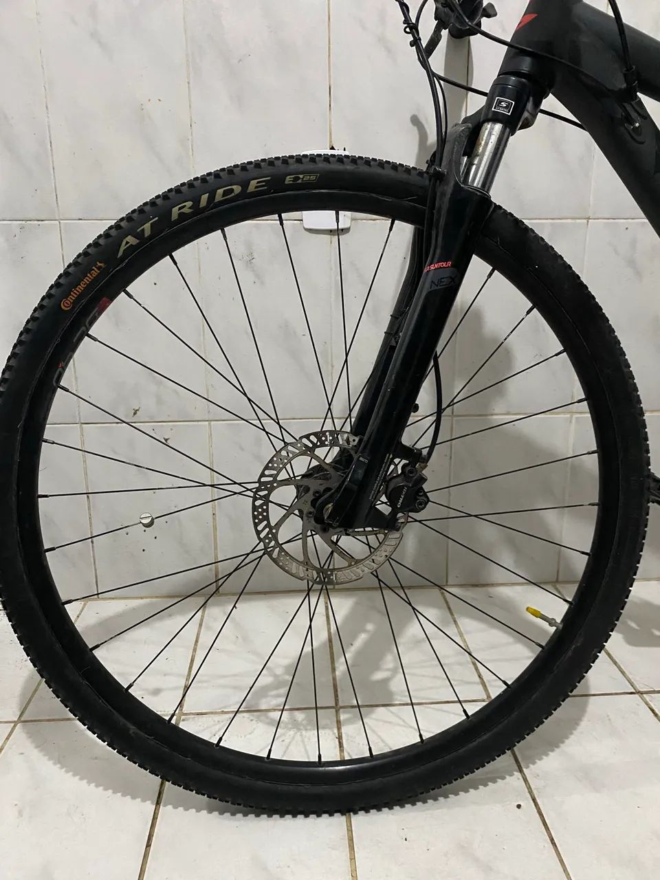 Bicicleta Cannondale 700x40c ou 28 polegadas - Foto 4