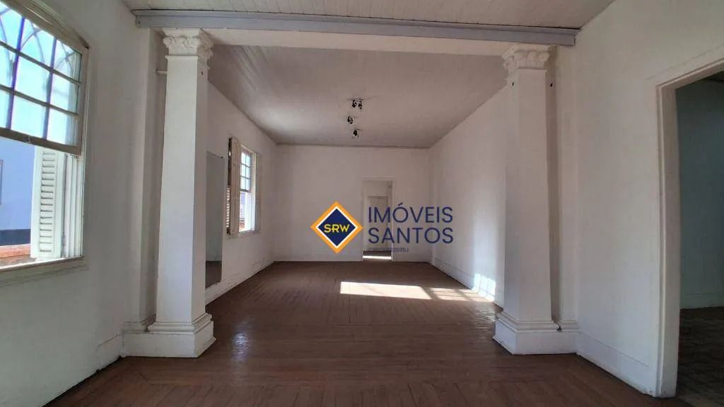 CASARÃO HISTÓRICO, COM 270 m², NO CENTRO DE AMPARO. - Foto 5