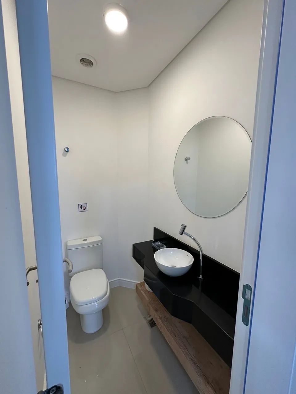 Alugo apartamento de 3 suítes mobiliado em Jurerê Internacional  - Foto 4