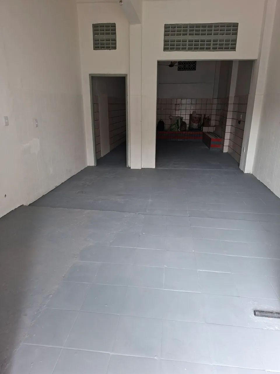 Alugo loja, 130m  na Sete portas  - Foto 5