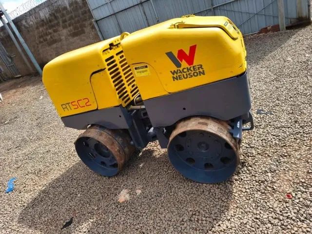 ROLO COMPACTADOR CONTROLE REMOTO - Foto 5