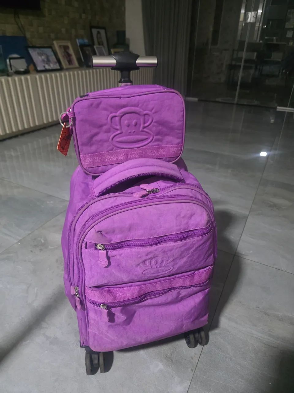 Mochila Rodinhas sestini com estojo - Foto 2
