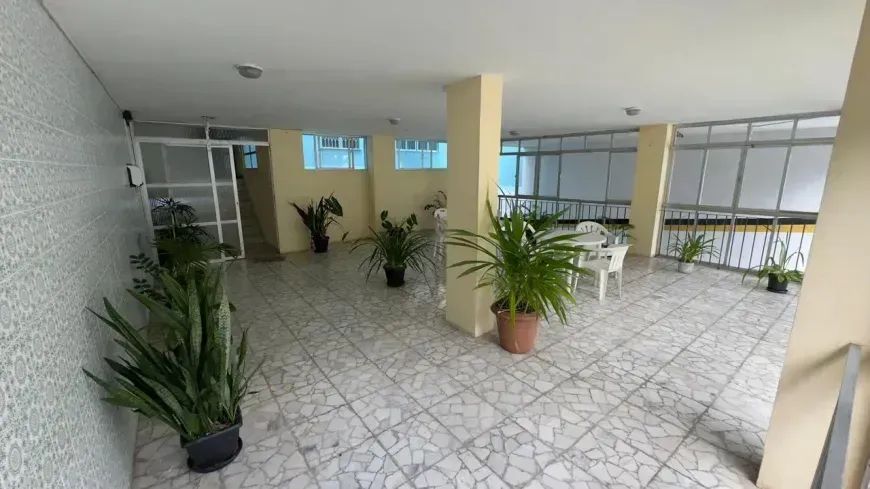 Vendemos Apartamento com 3 quartos e garagem em Nazaré - Foto 2