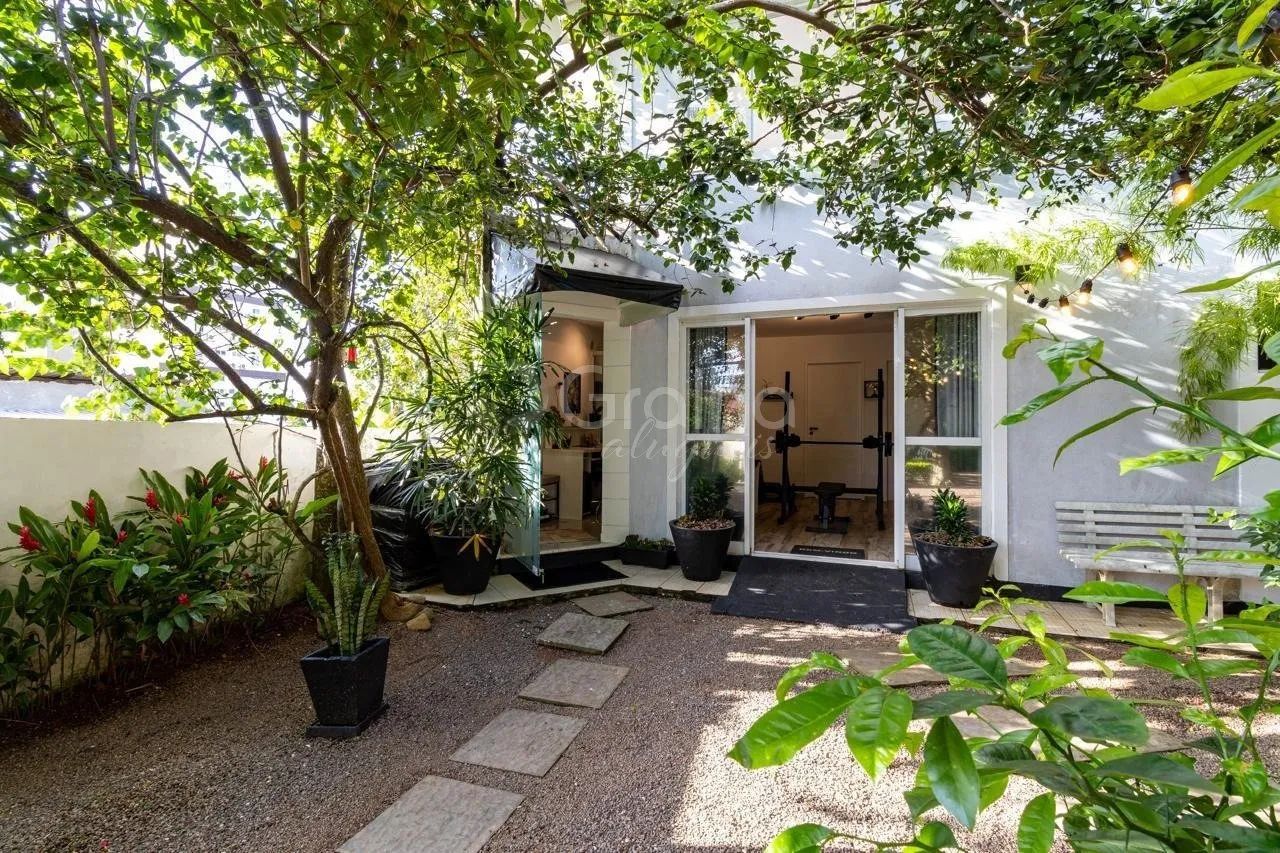 Casa 4 quartos pra alugar no centro