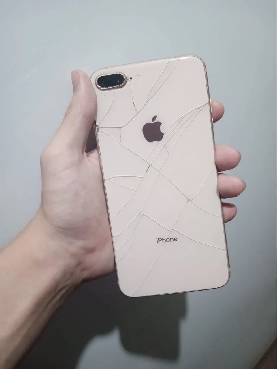 Troco iPhone 8 Plus. - Foto 2