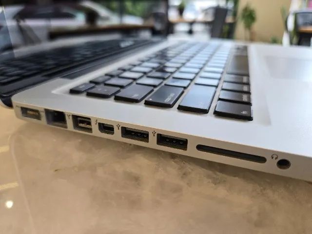 MacBook Pro 2.5 Intel Core I5 8RAM Perfeito com aplicativos Adobe e Microsoft - Foto 3