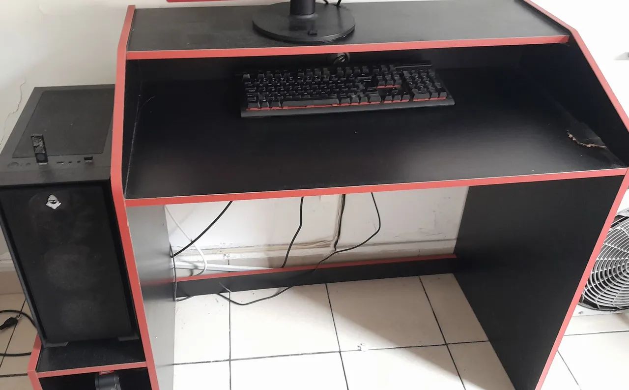 Mesa para computador. - Foto 2