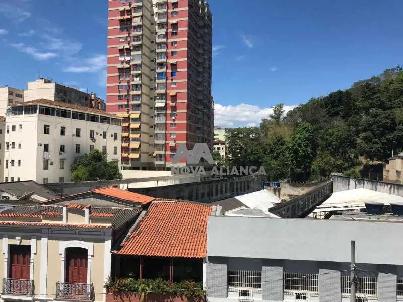 Apartamento - / Residencial / Centro