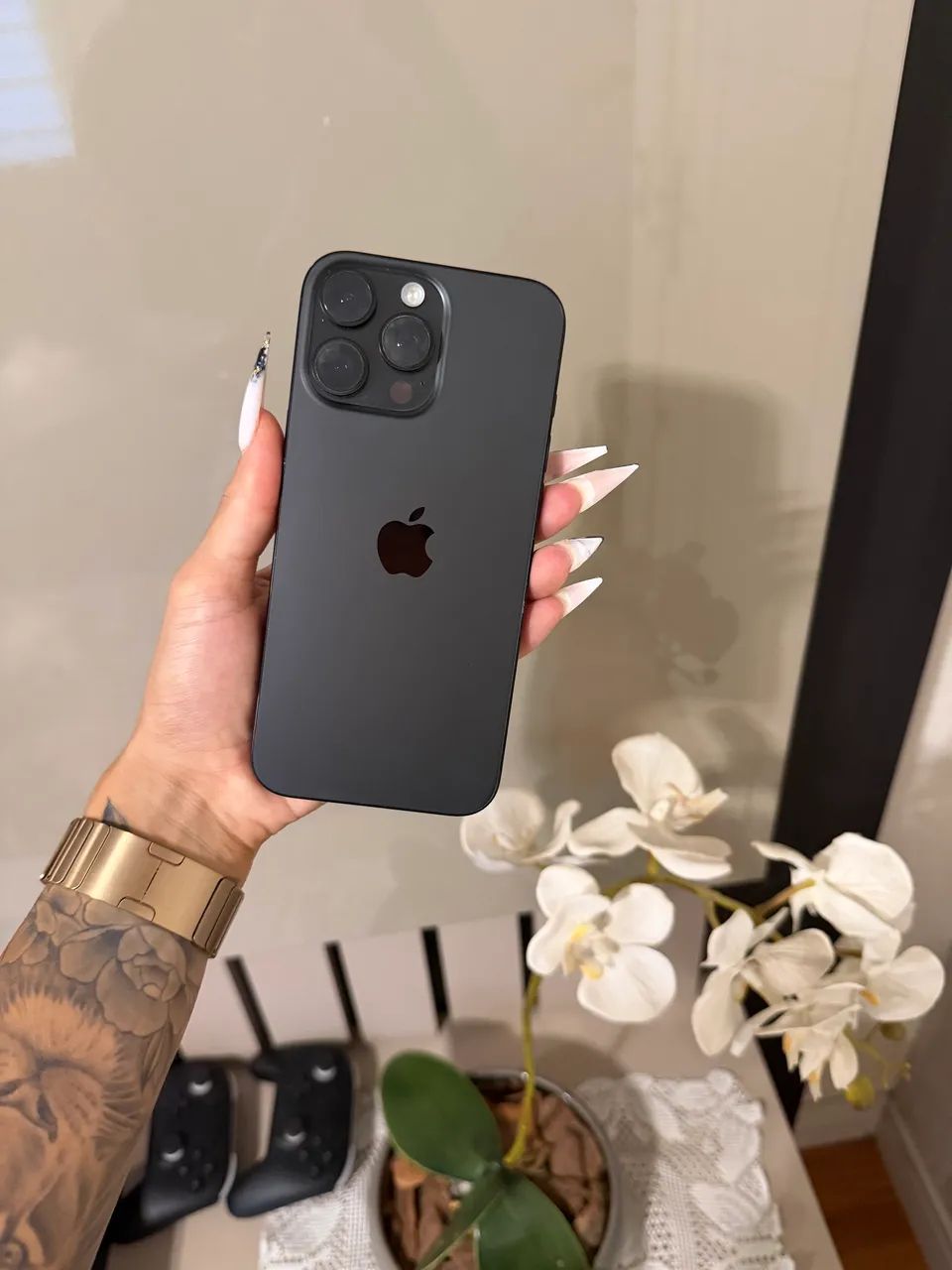 iPhone 16 Pro Max 256gb Titânio Preto  - Foto 3