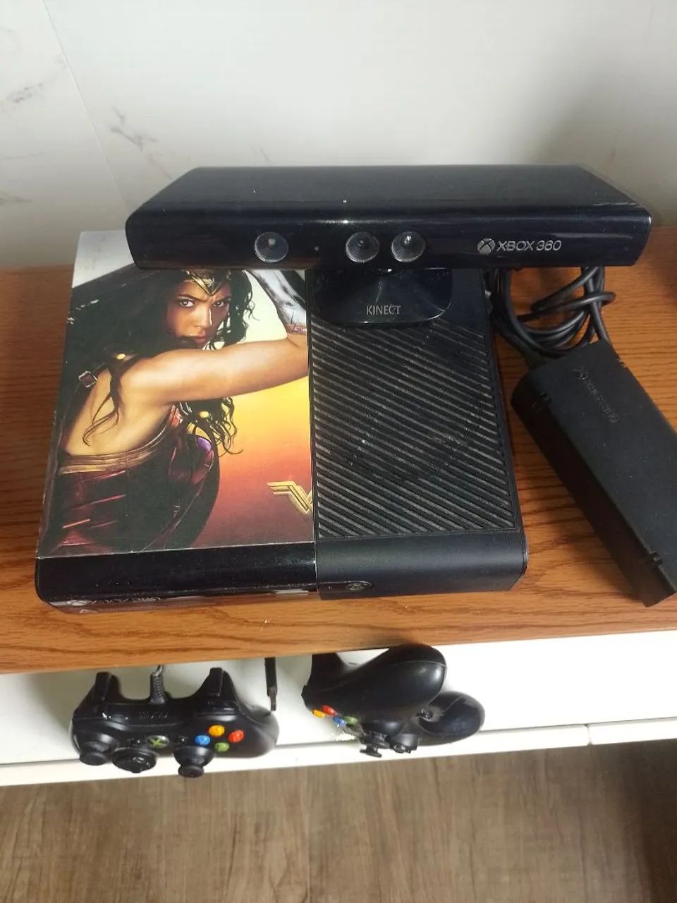 Xbox 360 2 controles fonte e Kinect, 36 jogos - Foto 2