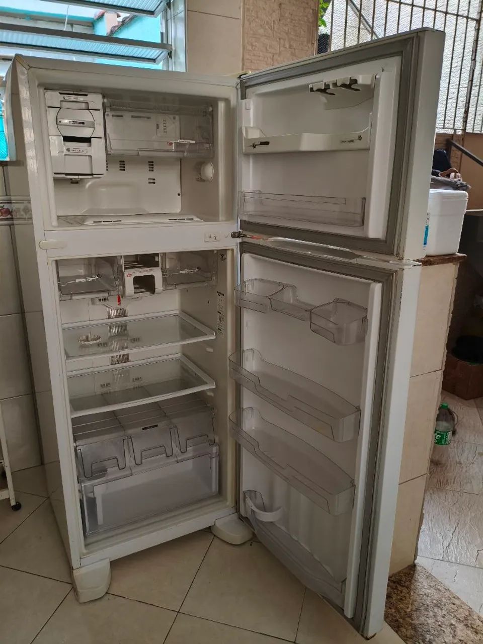 Geladeira Brastemp brm48nb  - Foto 4