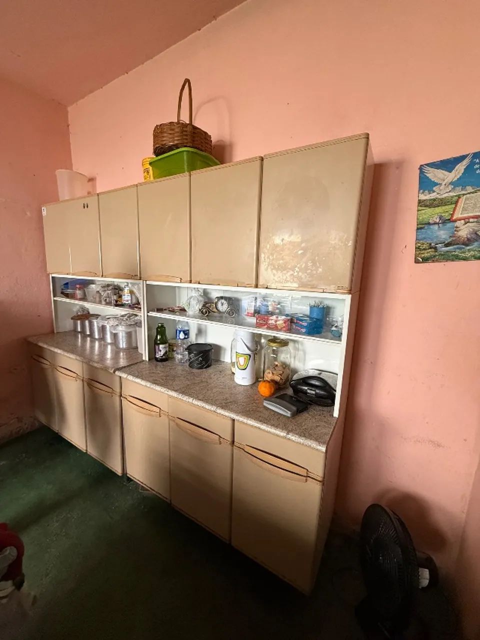 Dois módulos de armário para cozinha