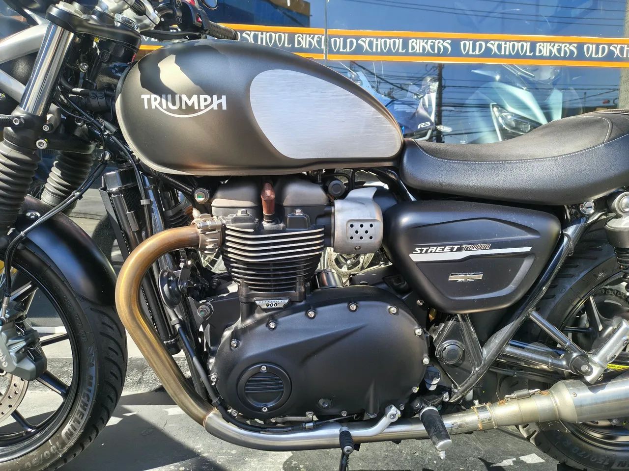 triumph street twin 900 2020 apenas 34.000 km - Foto 8