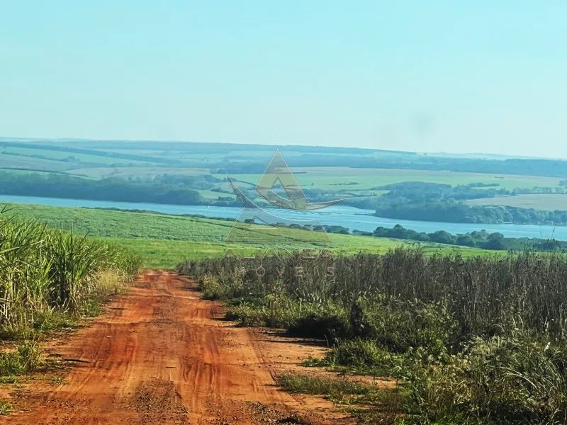 Fazenda - Bariri - Zona Rural