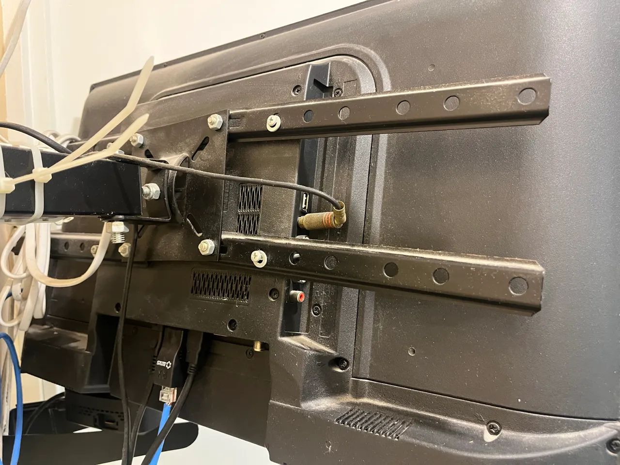 TV Philco 28 polegadas Led - Foto 2