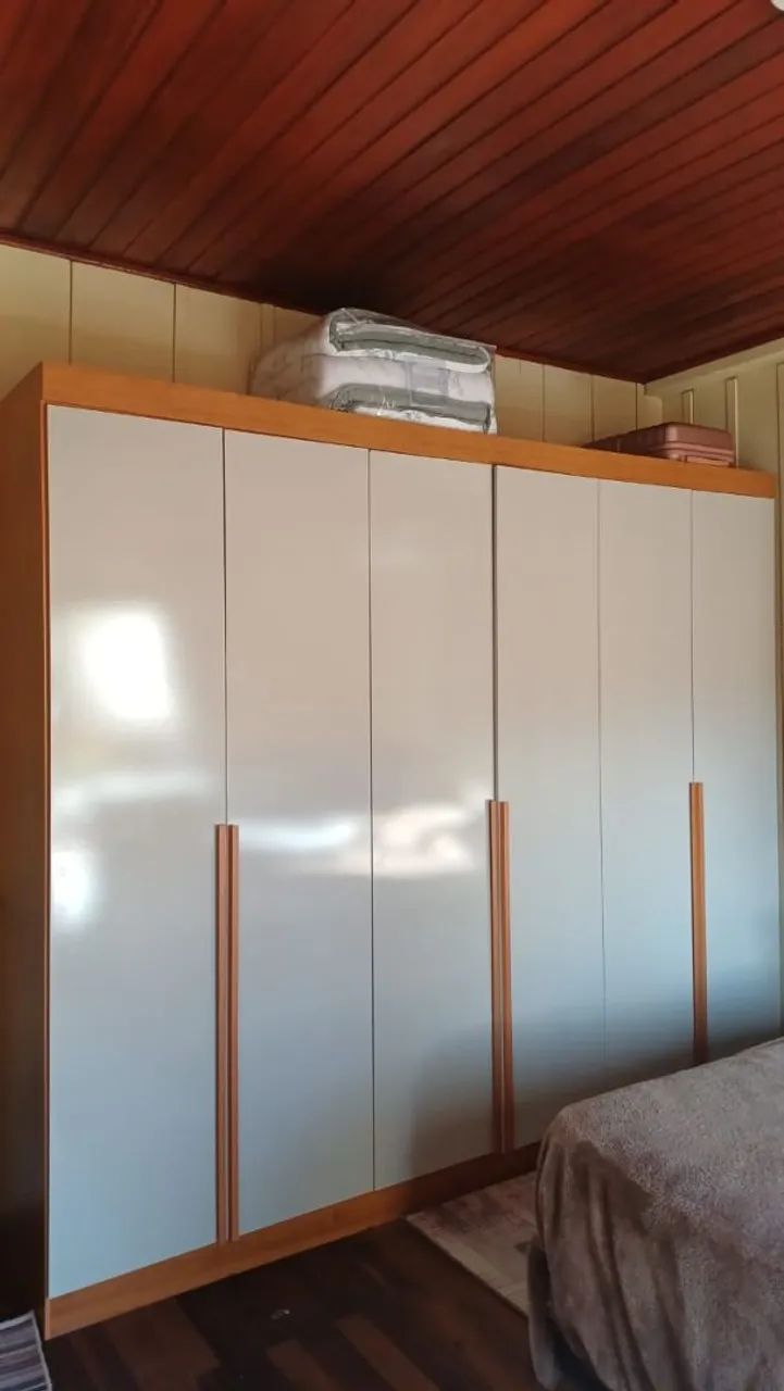 Roupeiro 6 portas 100% MDF.