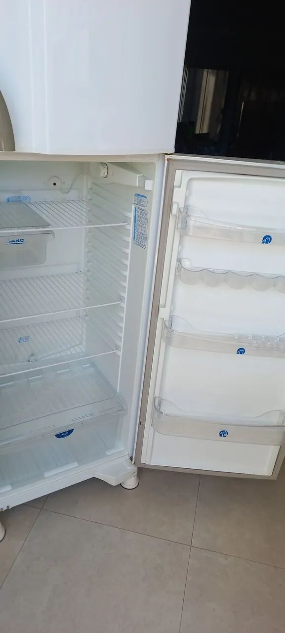 Refrigerador Dako Defrost usado  - Foto 2