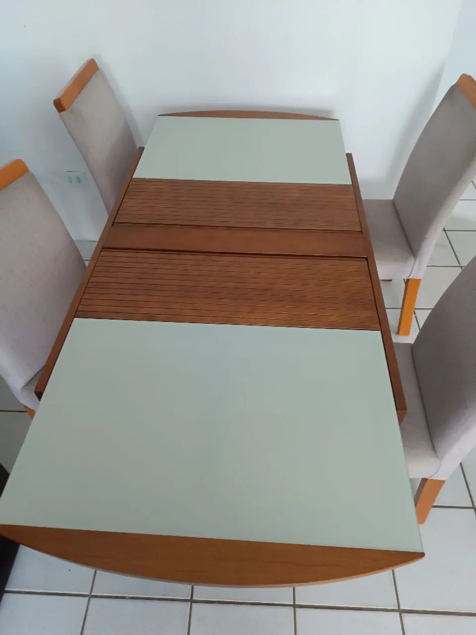 Conjunto mesa e cadeiras de jantar (Madeira e vidro) - Foto 2