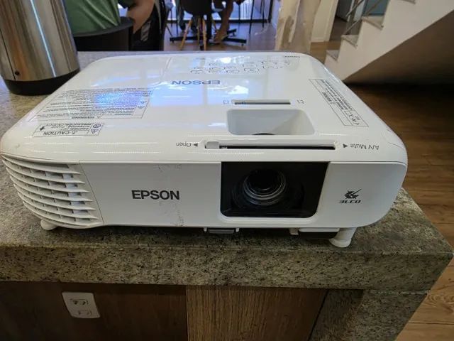 Projetor Epson PowerLite E20 - Foto 3