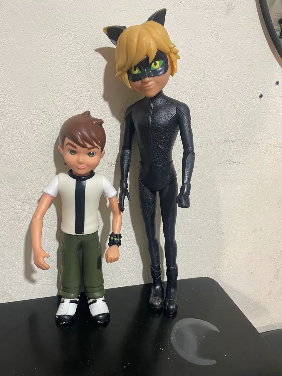 Ben 10 gigante e boneco do Cat Noir - Foto 2