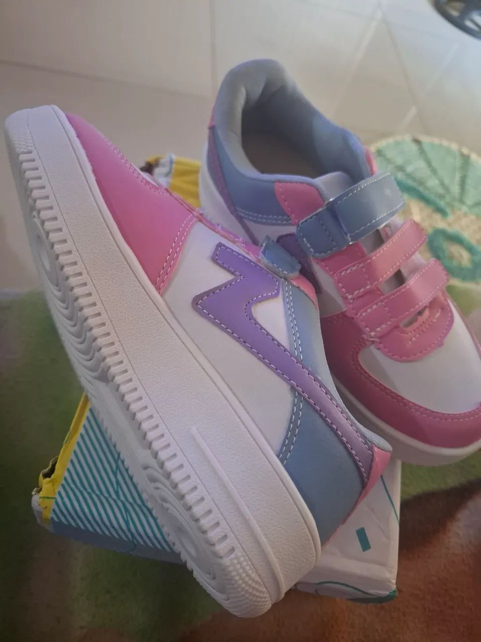 Tênis feminino