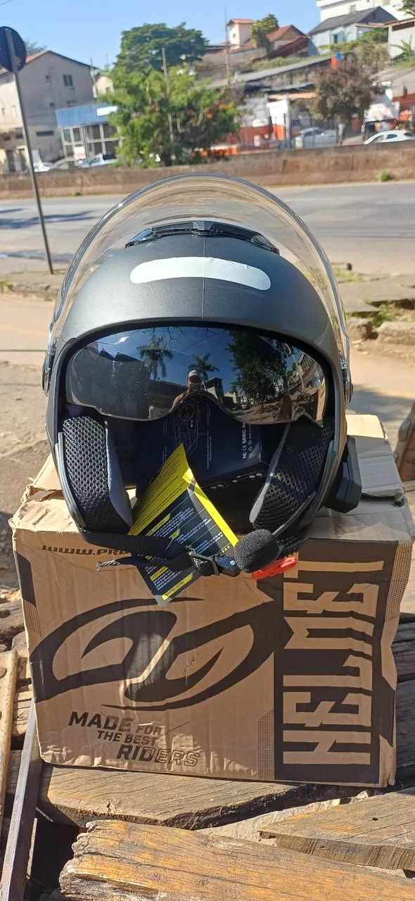 Capacete Novo com Óculos e Fone Bluetooth - Foto 4