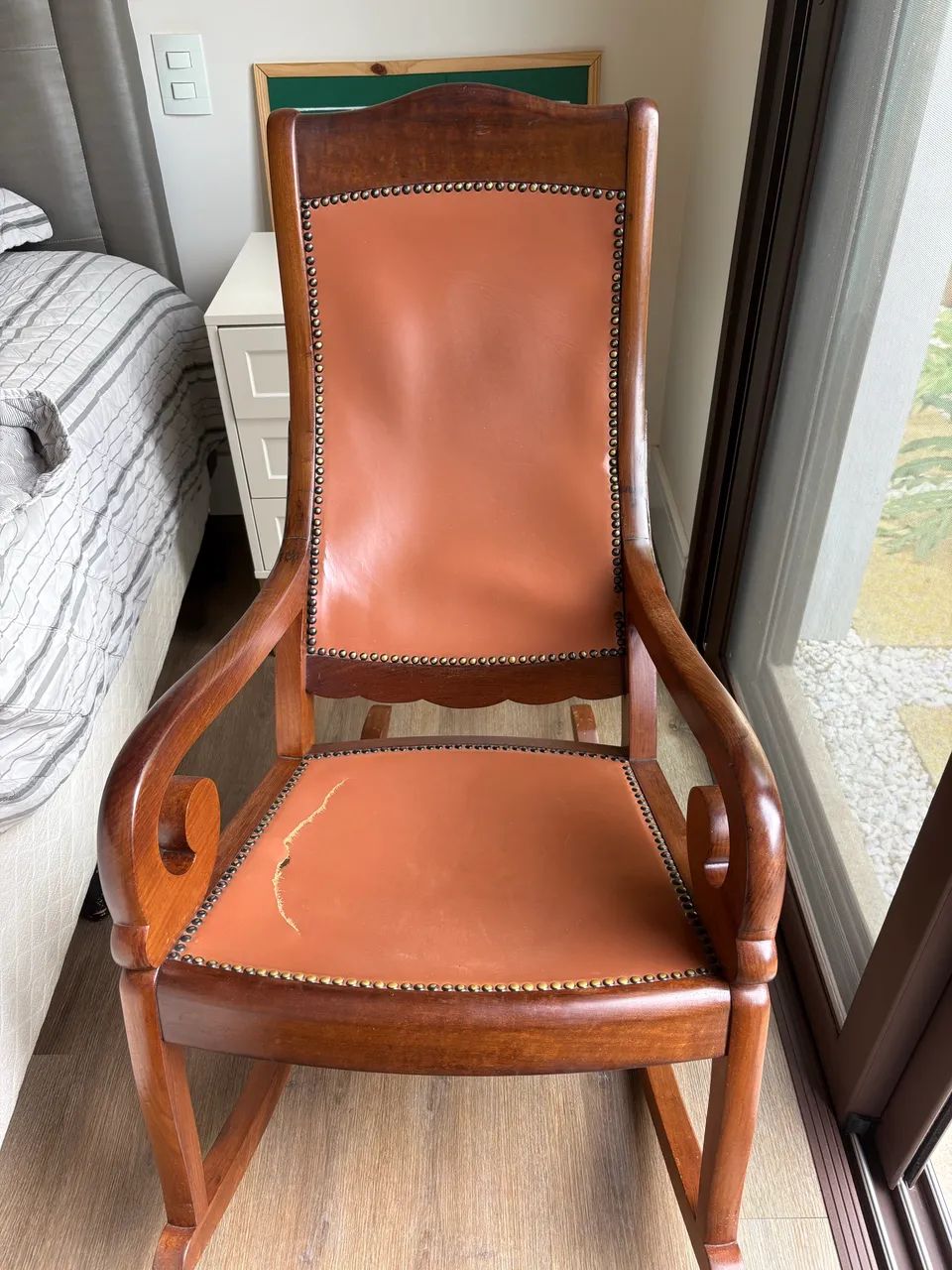 Cadeira de balanço antiga