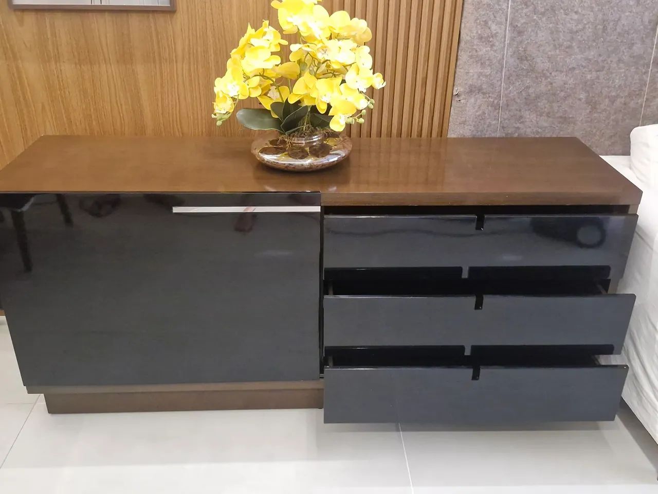 Buffet para louças com gavetas e prateleiras - Foto 5
