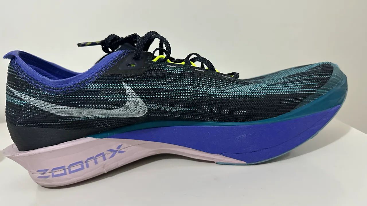 Tênis corrida NIKE
