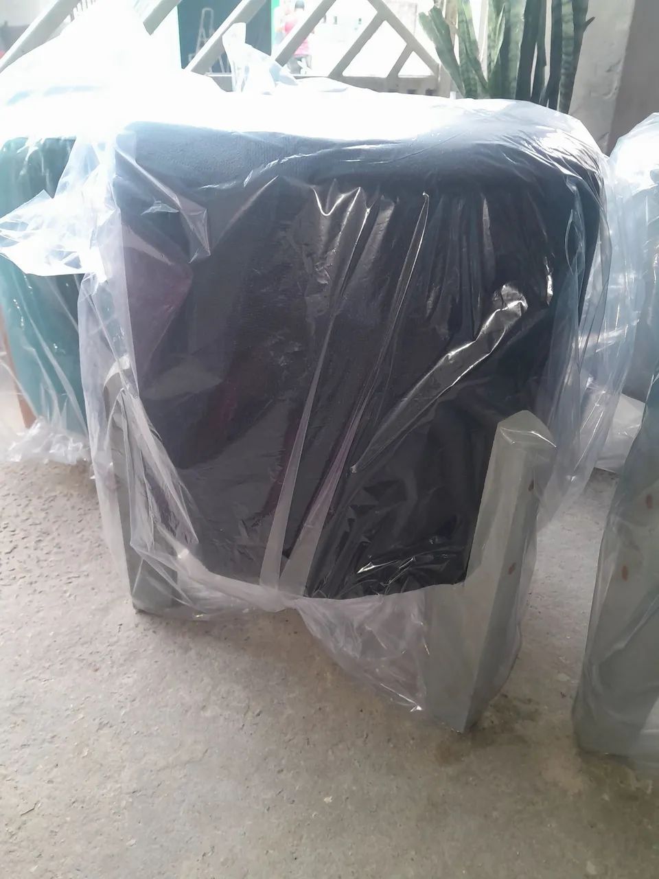 Puff redondo R$80,00  reais a unidade  - Foto 3
