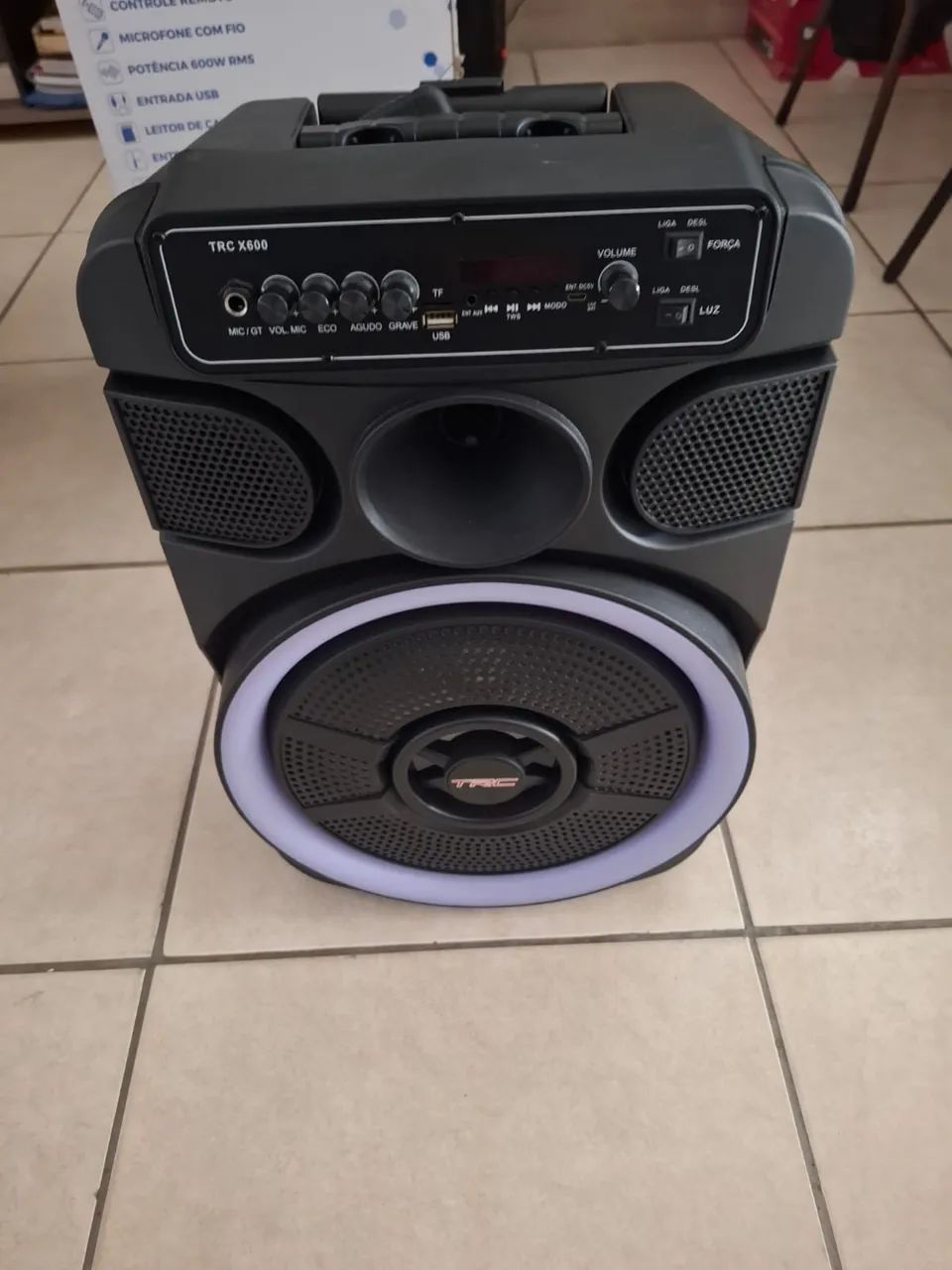 Vende-se caixa de som com microfone - Foto 2