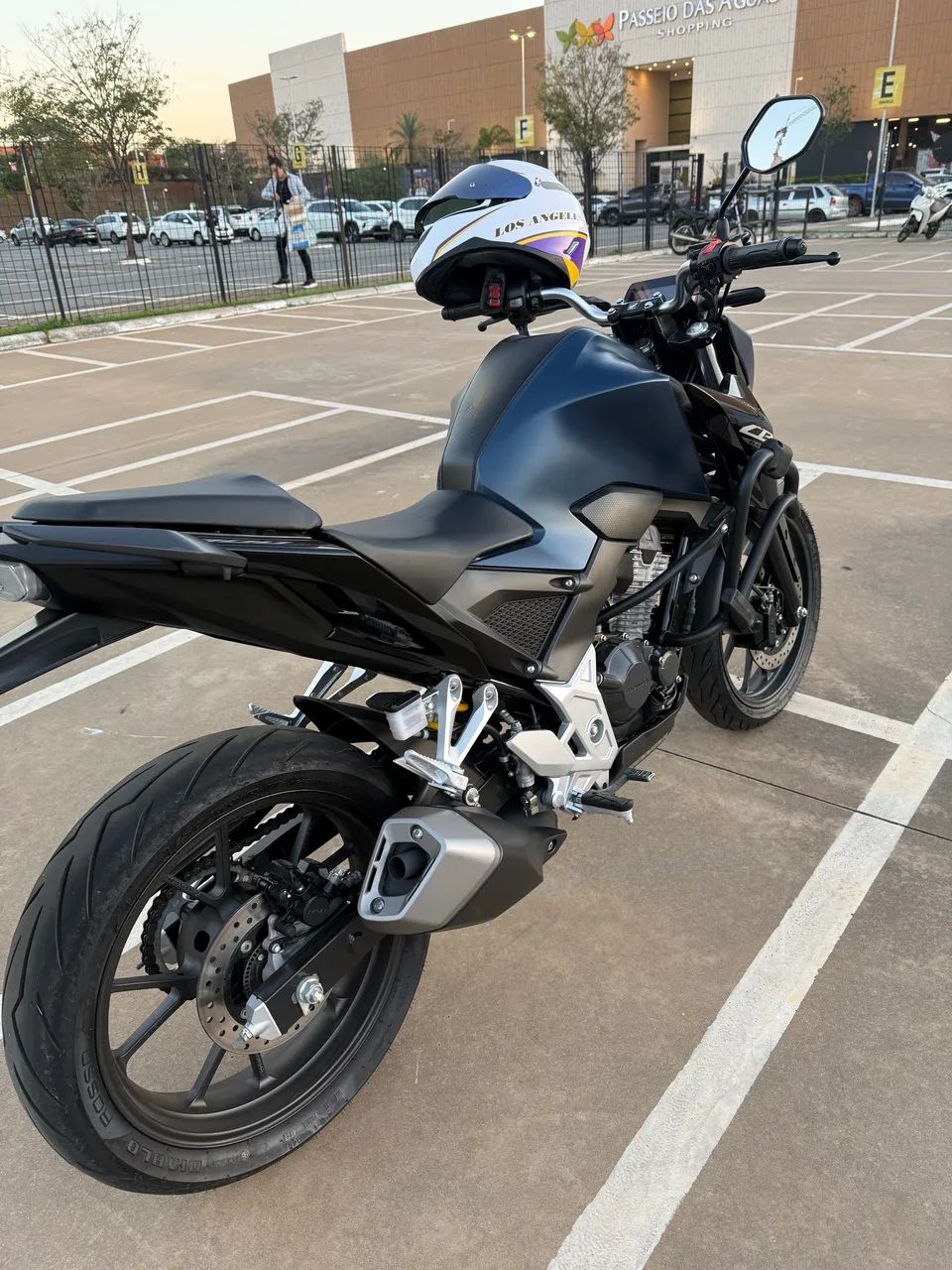 CB 300  - 2025 - Foto 4