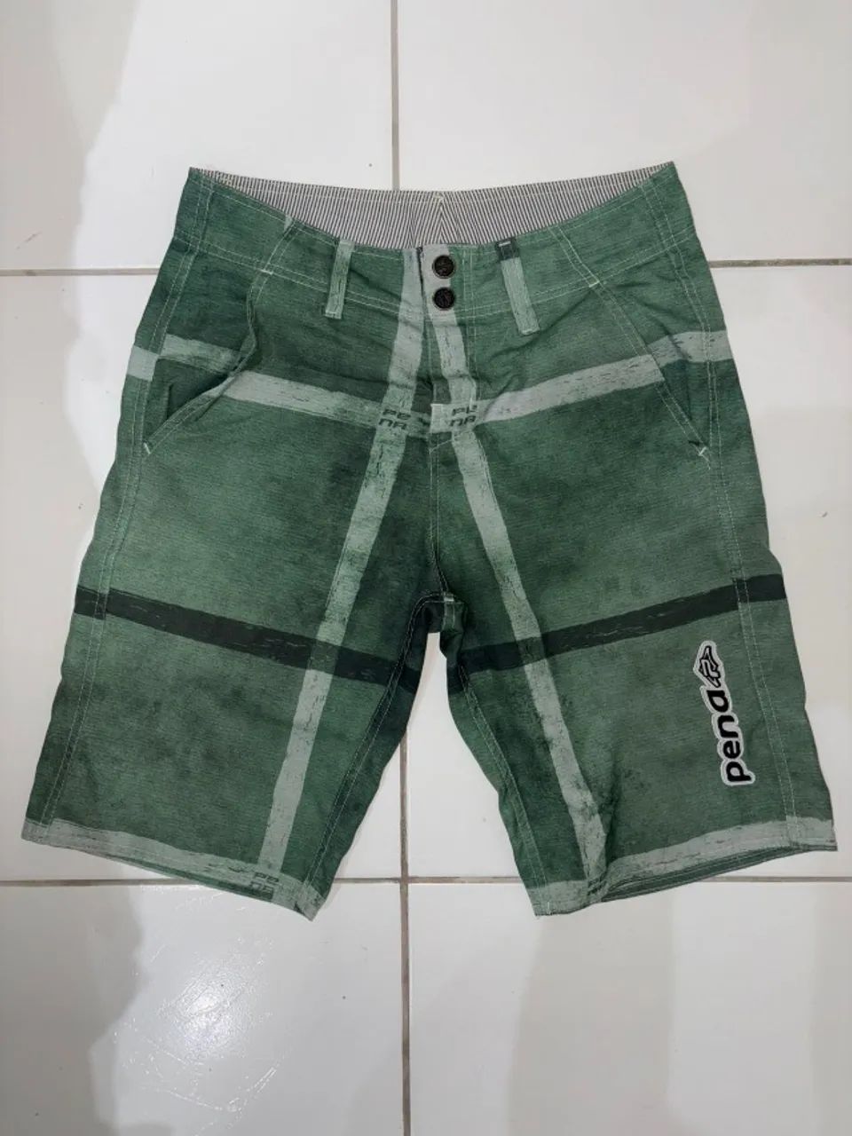 Roupas masculinas seminovas