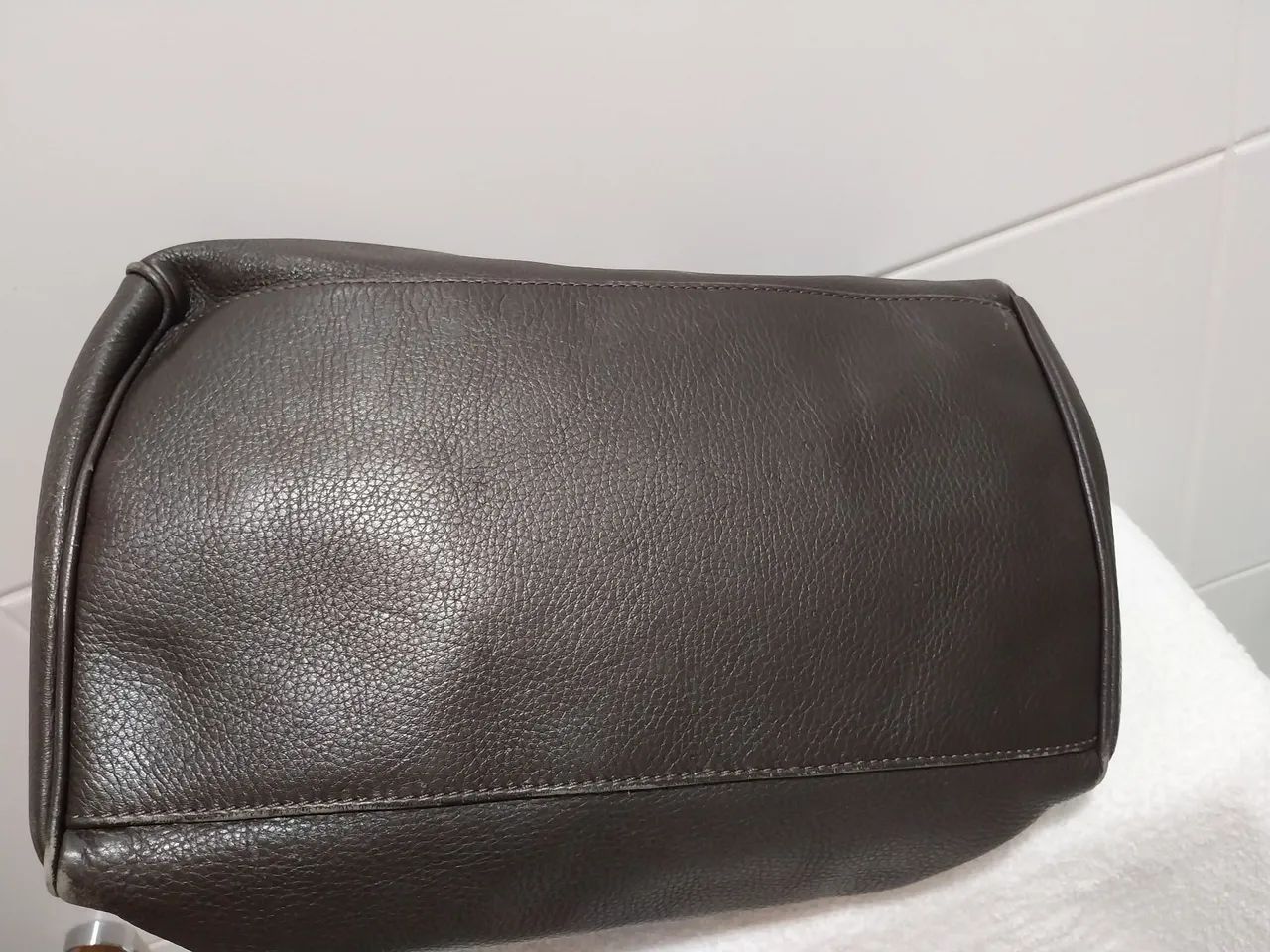 Bolsa de mão em couro - Foto 4