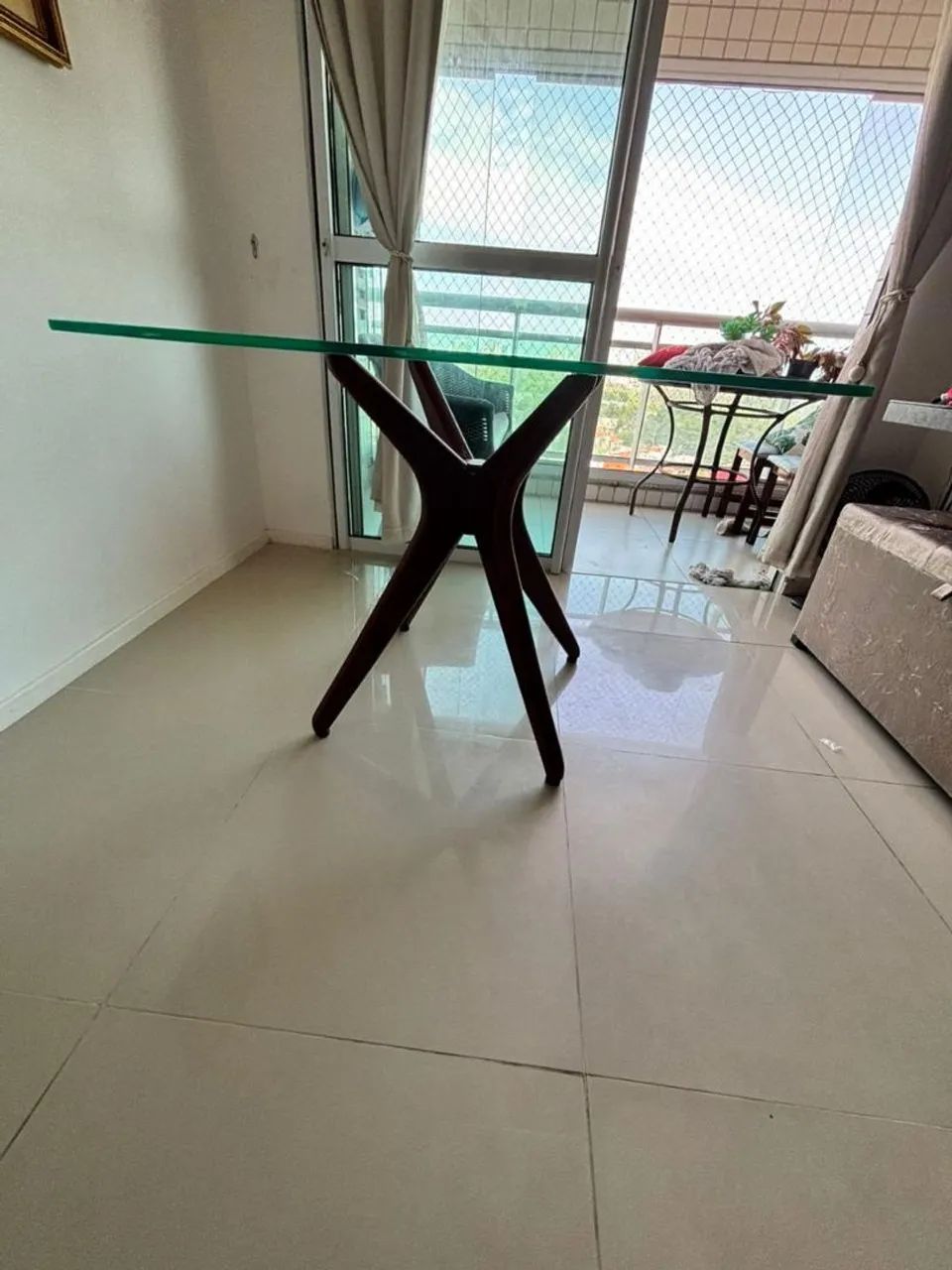 Mesa com base de madeira  - Foto 2