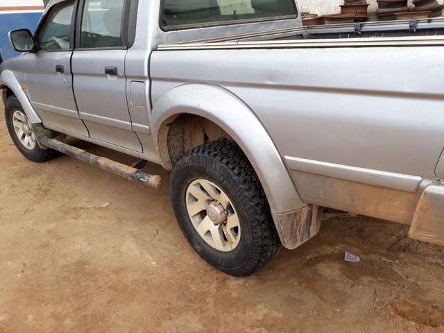L200 Mitsubishi 2006 couro completa - Foto 4