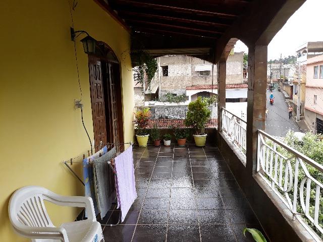 Apartamento 02 quartos mais terraço com Kitnet São Silvano