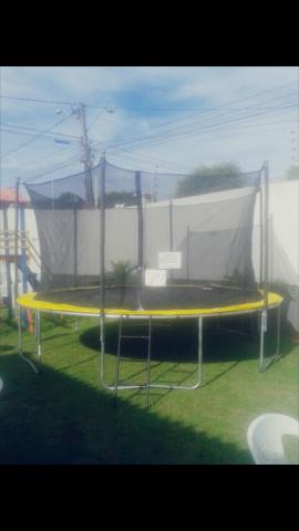 Alugo cama elástica castelo inflável pula pula piscina de bolinhas pipoca algodão doce - Foto 5