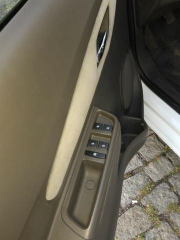 Vendo Cobalt LTZ 1.8 segundo dono - Foto 10