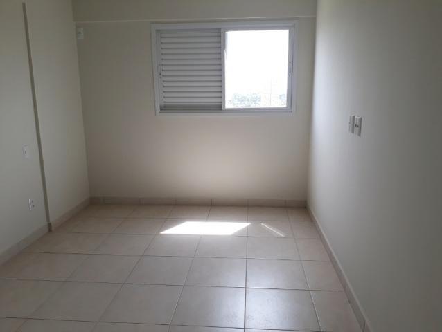 Vendo ao lado do Parque Cascavel apartamento 02 e 03 Quartos - Viva Mais - Foto 10