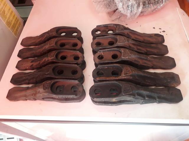 Dentes da Retroescavadeira JCB - Foto 2