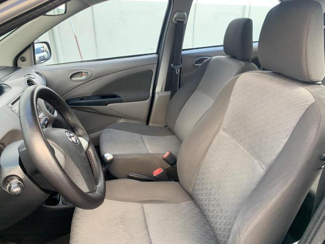ETIOS XLS Sedan 1.5 Flex 16V 4P Mec. - Foto 10